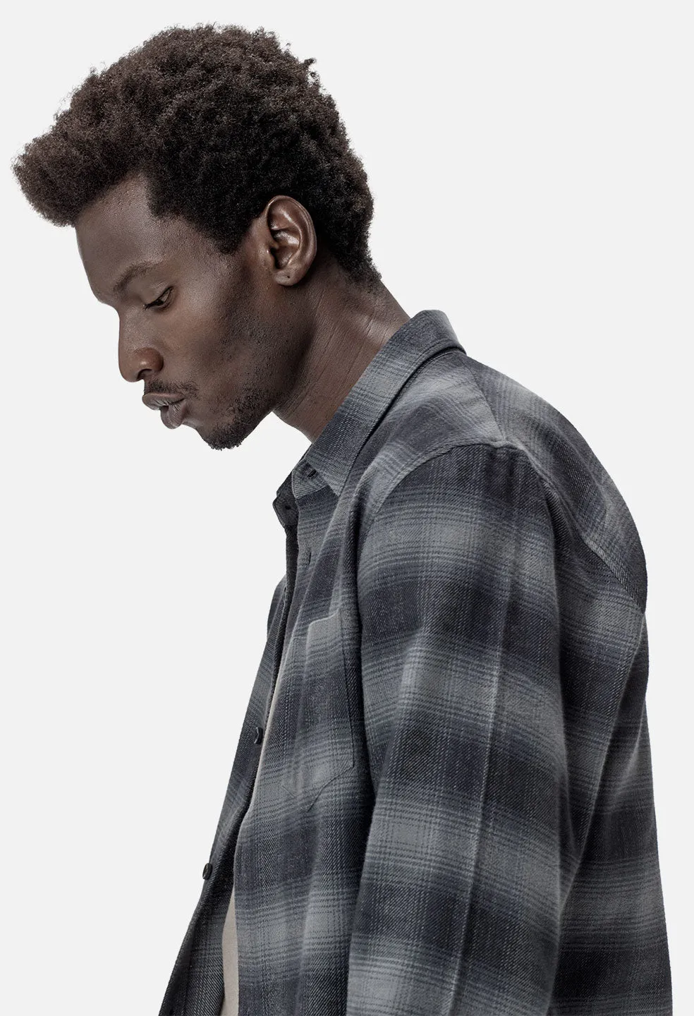 Brushed Flannel Button Up / Grey