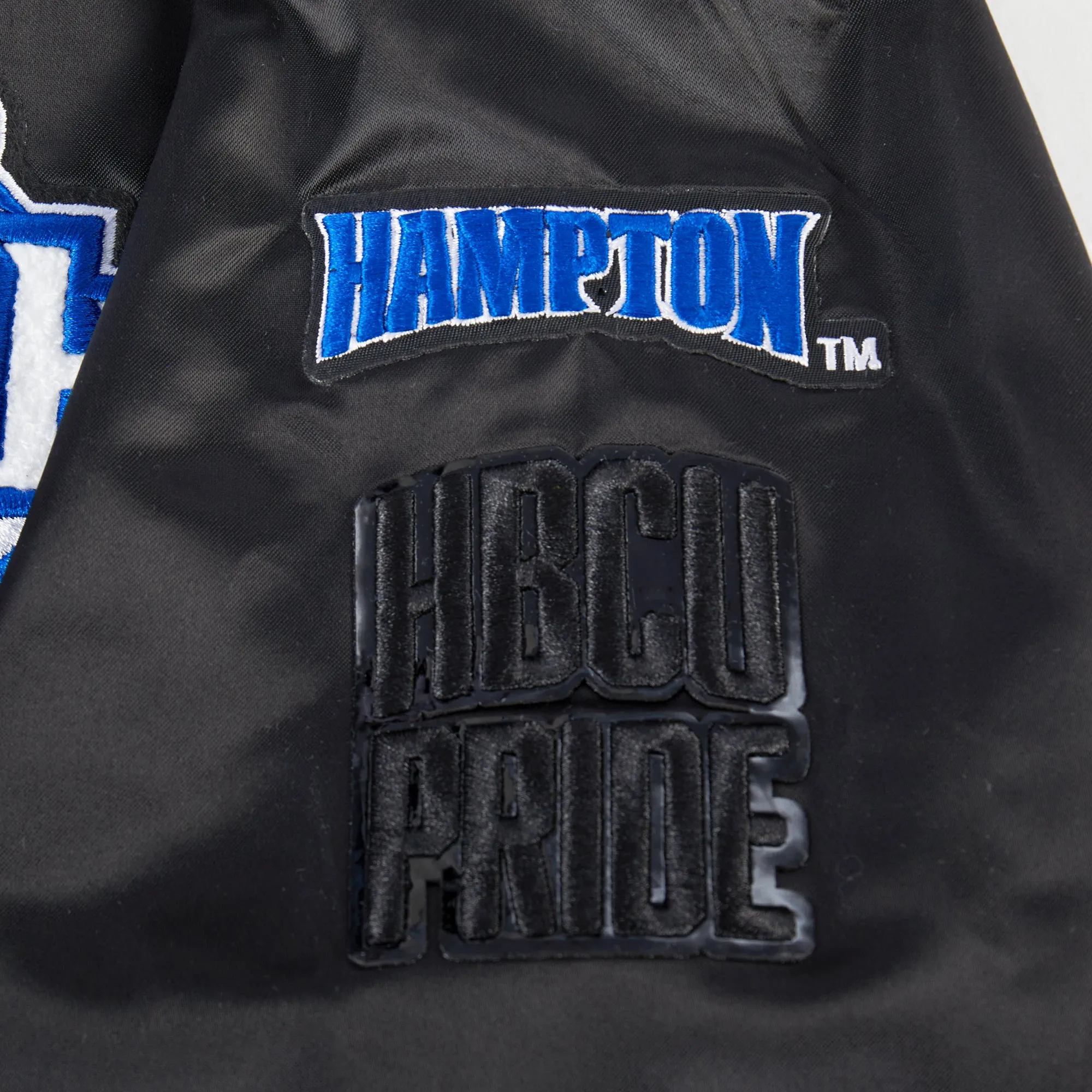 HAMPTON UNIVERSITY CLASSIC WOMEN'S RIB SATIN JACKET (BLACK/ROYAL BLUE/BLACK)