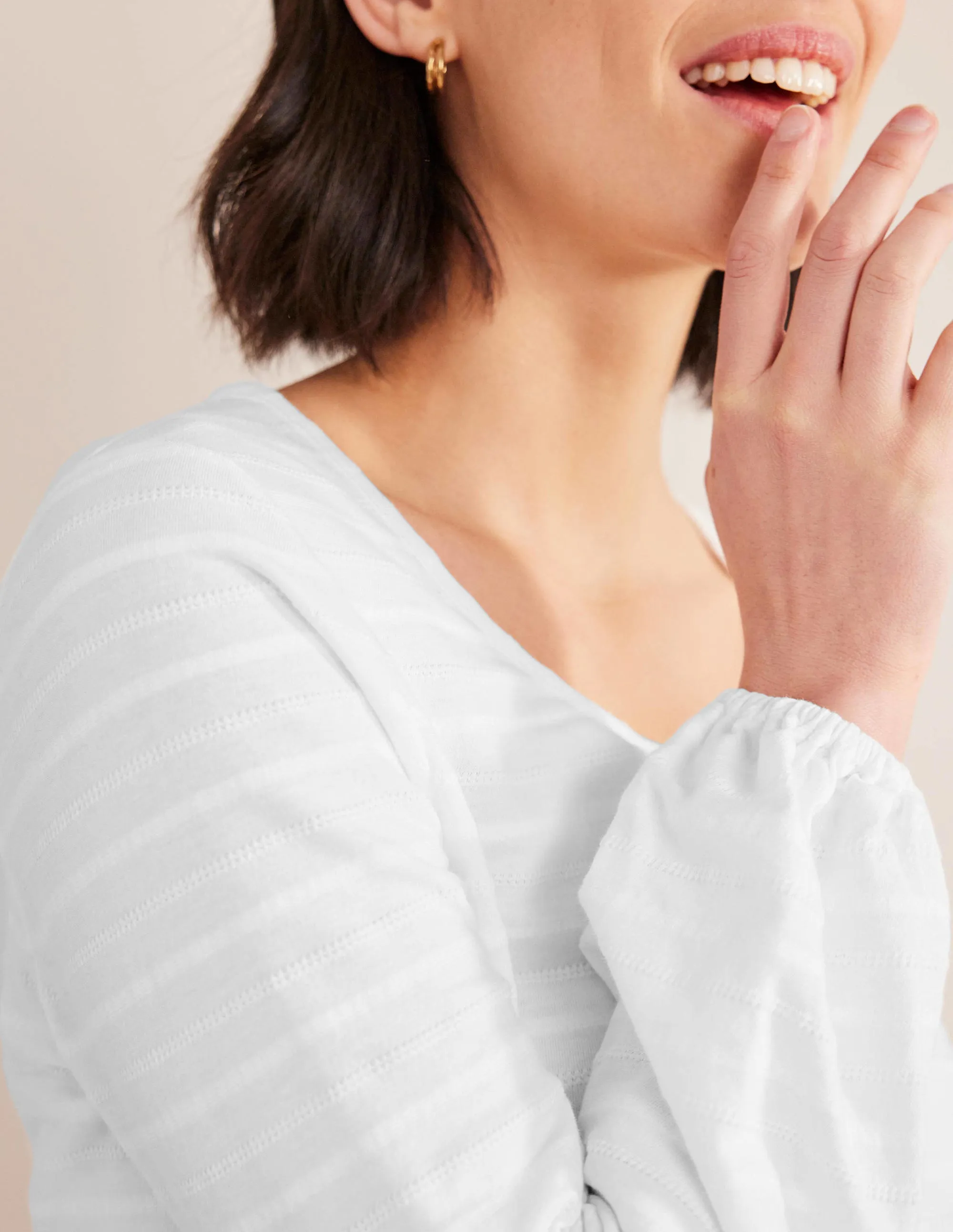 Scoop Neck Textured Top-White